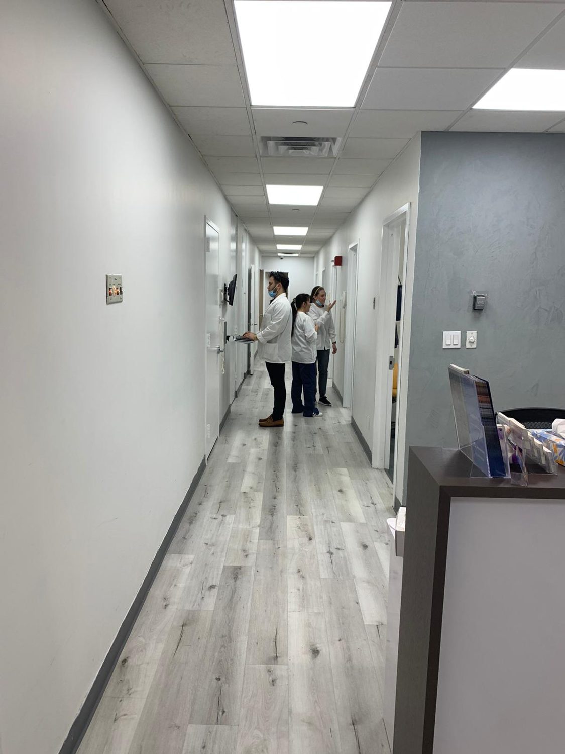 The AL Dental Studio team