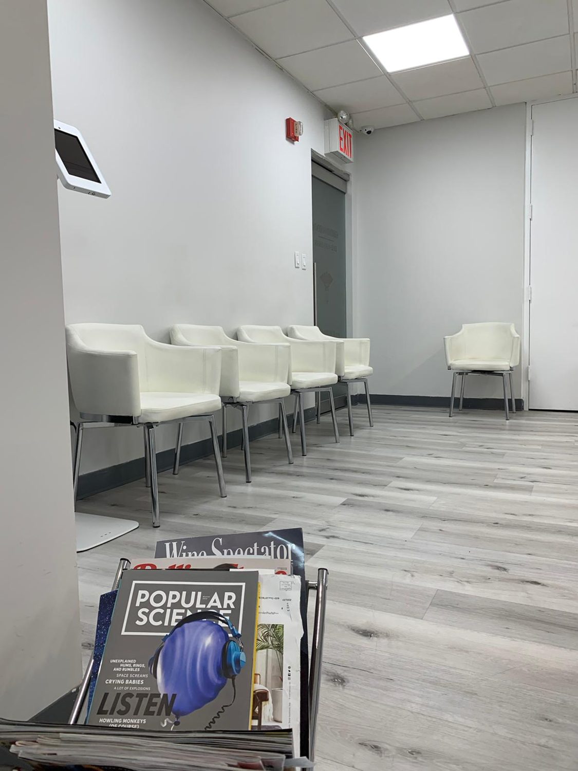 Modern waiting room at AL Dental Studio